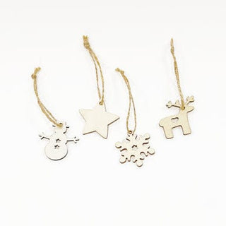 Caspari Evergreen And Berries Celebration Crackers - includes 8 Celebration Crackers CK189.10