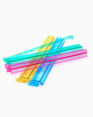 Oh My Mahjong Multicolor Acrylic Mahjong Rack & Pushers - Set of 4 21186