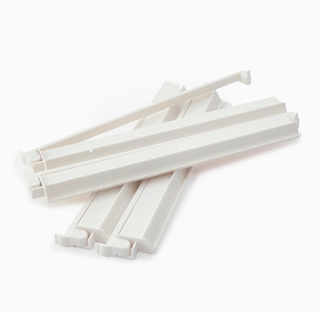 Oh My Mahjong White Mahjong Rack & Pushers - Set of 4 22218
