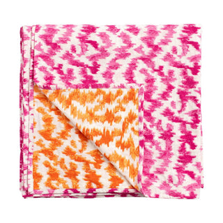 Caspari Modern Moire Fuchsia/Orange Reverse Fabc Cotton Tblcvr-70.5 X 70.5 Inch FTC003