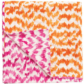 Caspari Modern Moire Fuchsia/Orange Reverse Fabc Cotton Tblcvr-70.5 X 70.5 Inch FTC003