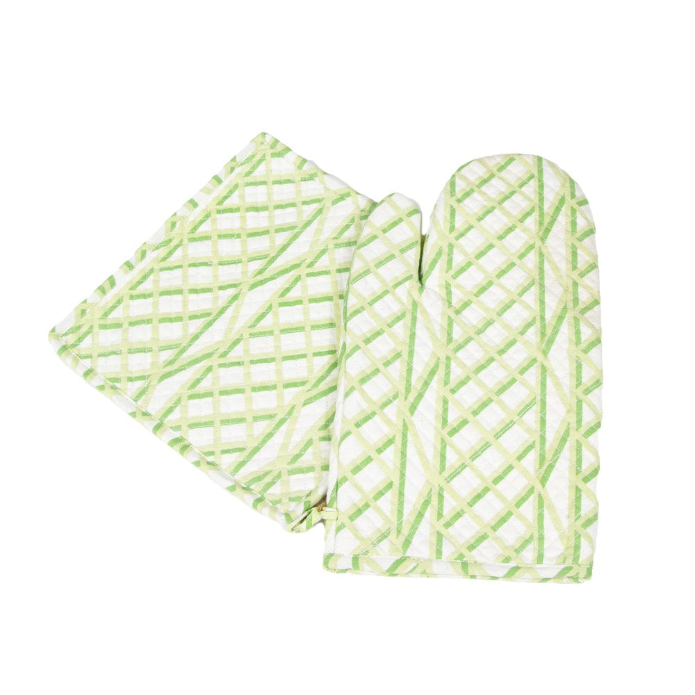 Trellis Green & White Oven Mitts and Pot Holders Set - 1 Piece of Each