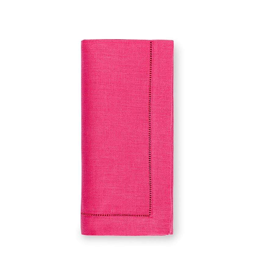 Festival Cloth Dinner Napkins in Raspberry - Set of 4 – Caspari